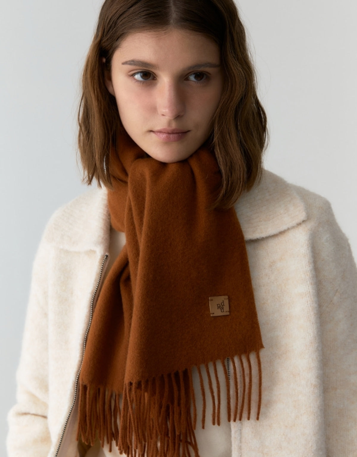 Cashmere Wool Blended Leather Point Muffler In Orange