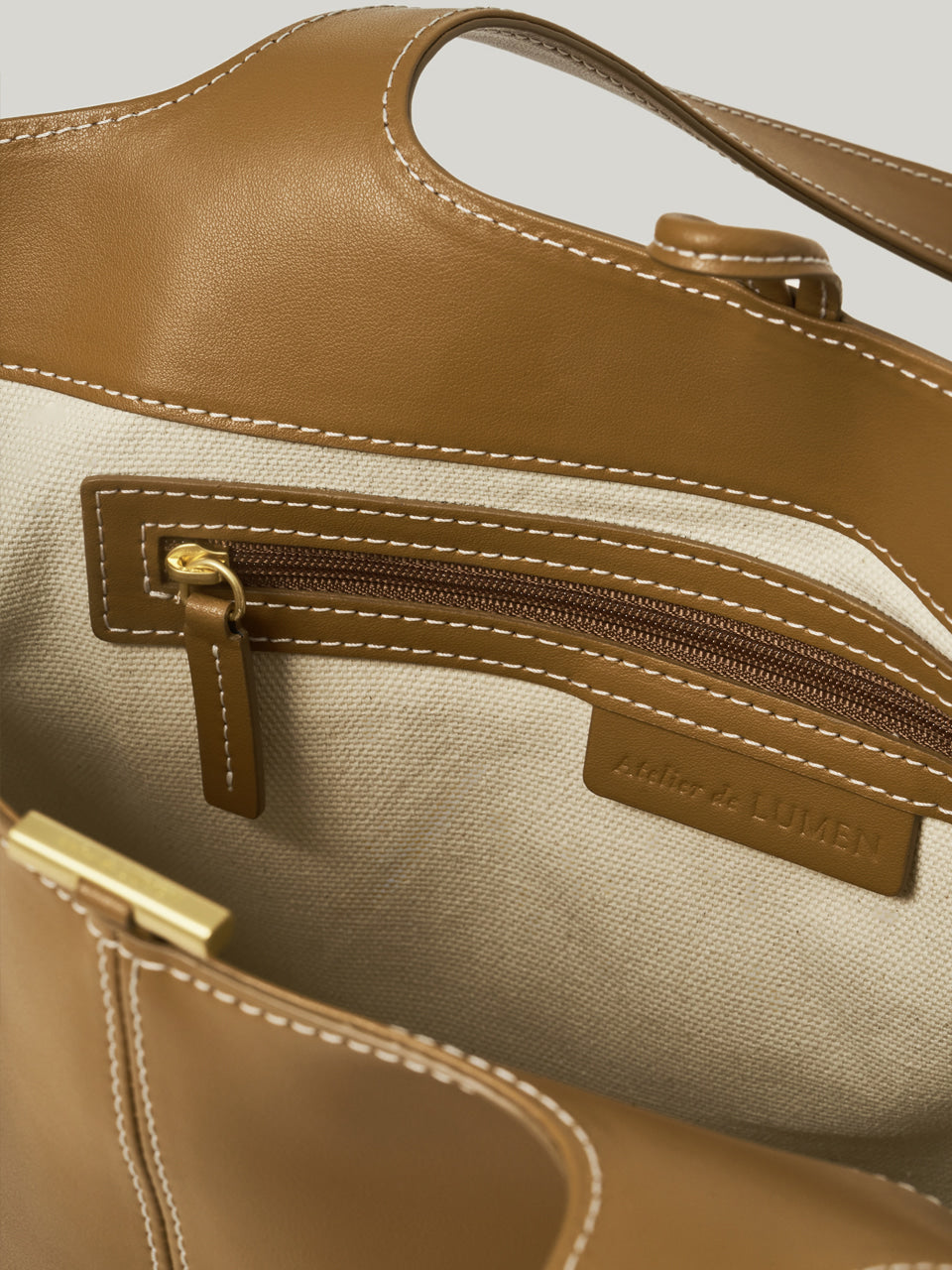 Panier Shoulder Bag In Tan Brown