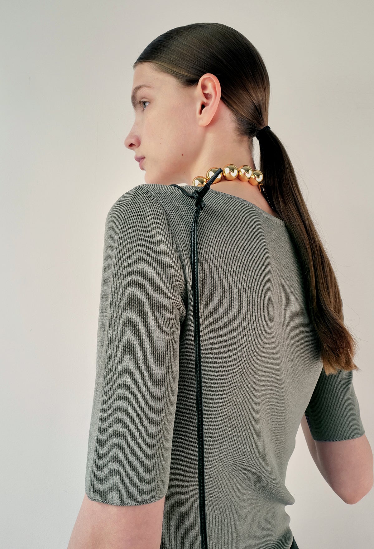 Ribbed Half-sleeve Knitted Top In Khaki