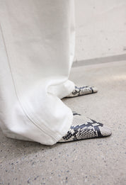 101 Curved-leg Denim Jeans In White