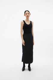 Front-Slit Casual Skirt In Black