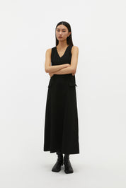 V-neck Minimal Maxi Dress In Black
