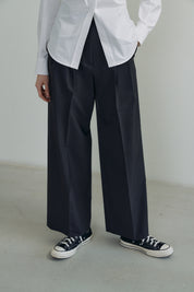 Low-rise Pintuck Pants In Charcoal