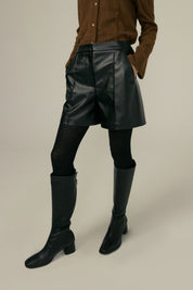 Leather Banding Shorts In Black