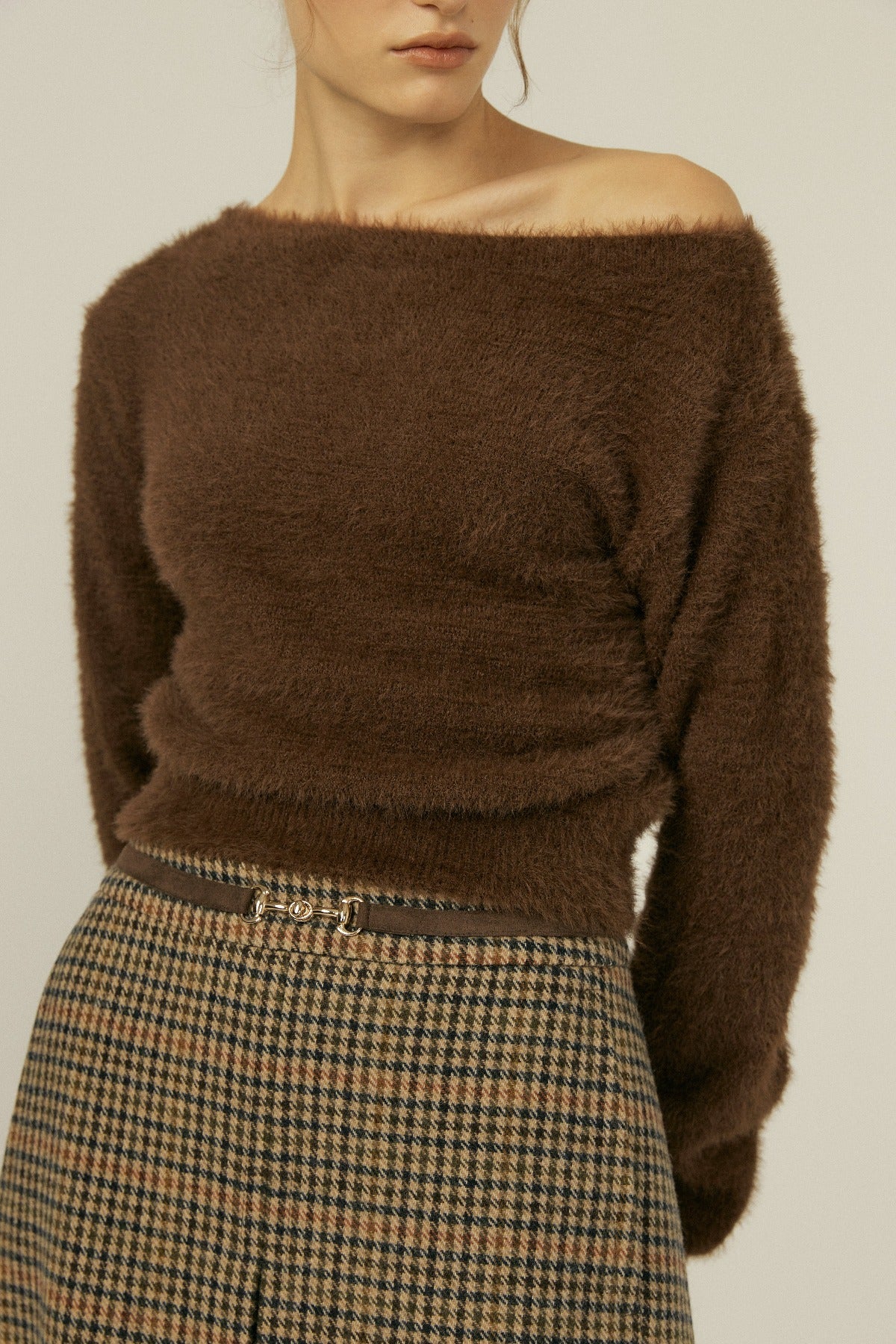 Soft Boat Neck Knit In Brown