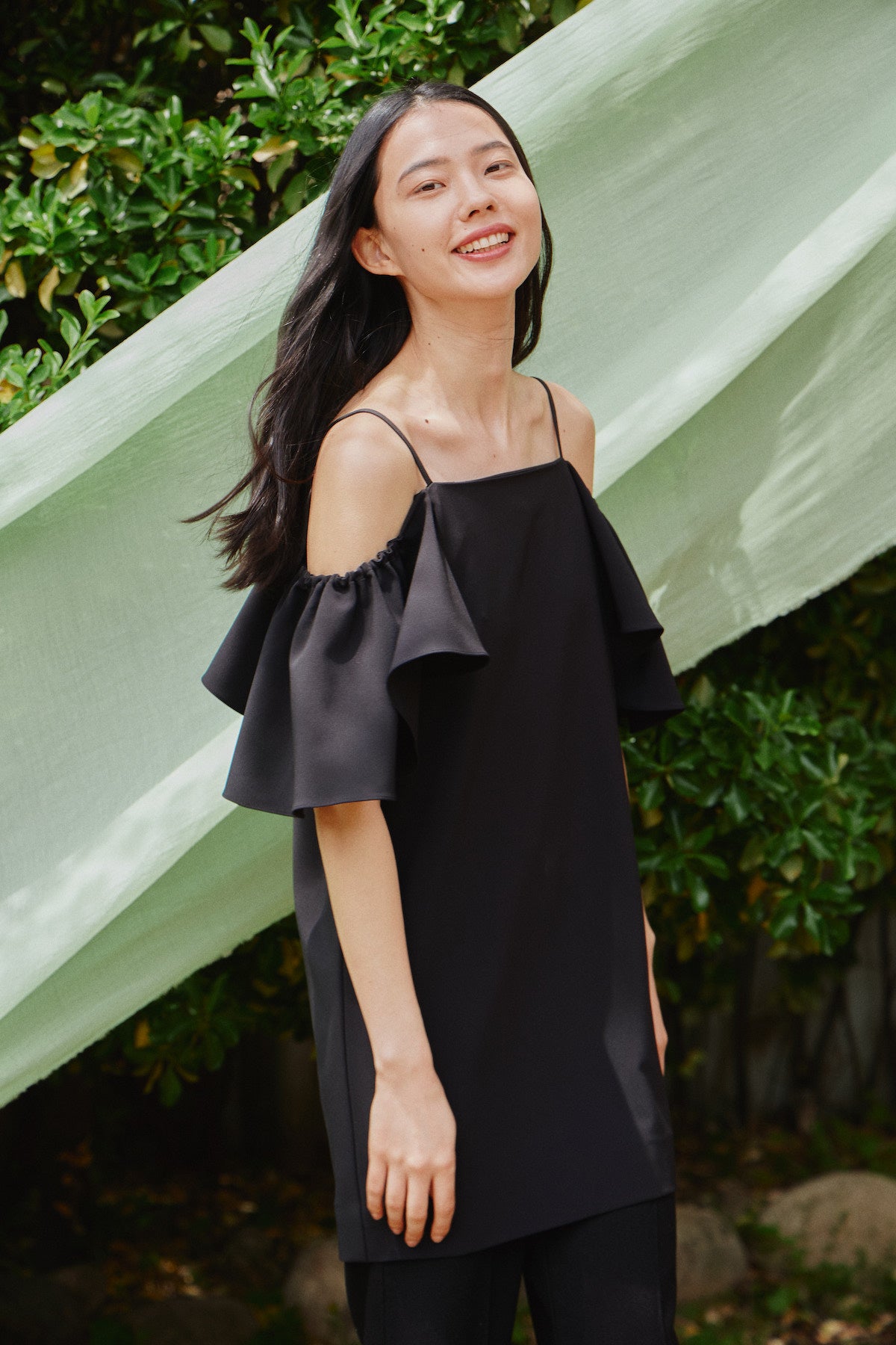 Big Frill Off Shourder Dress In Black