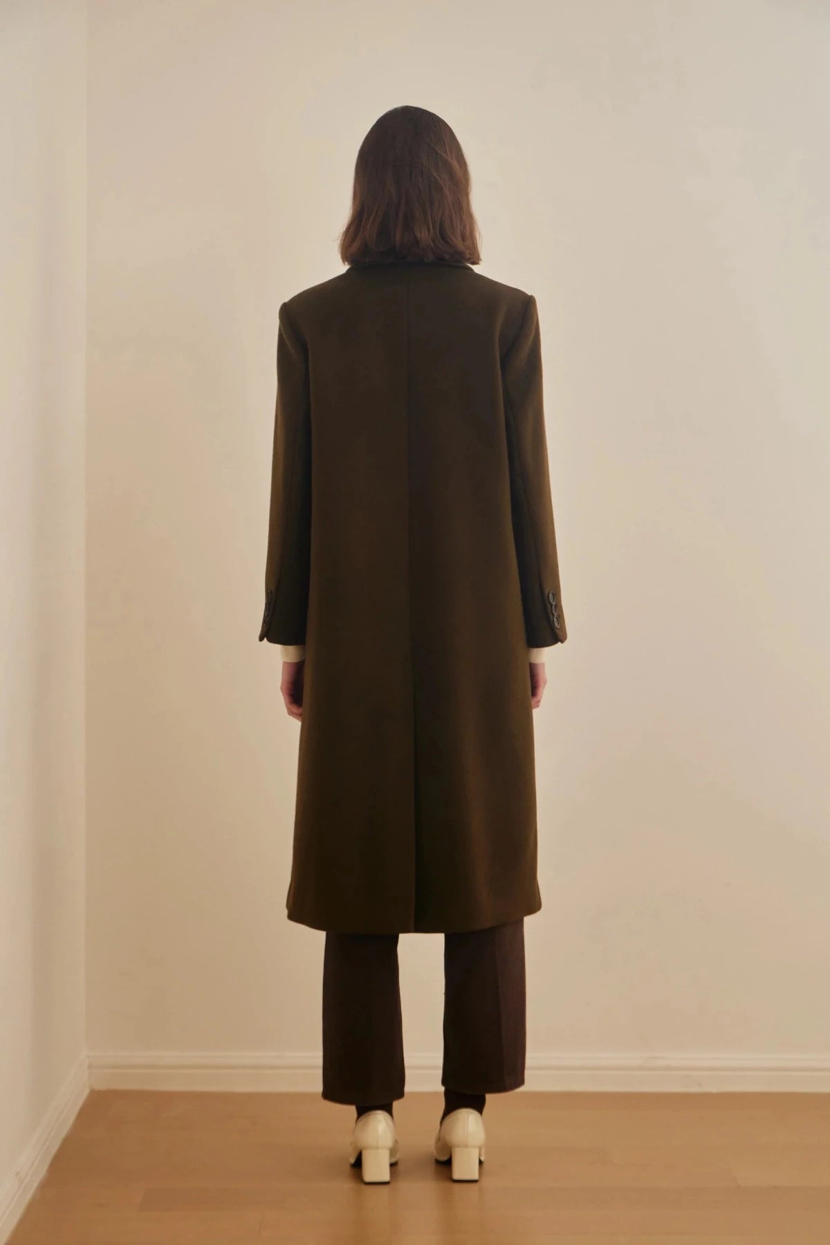 Signature Tailored Wool Cashmere Coat In Olive Khaki