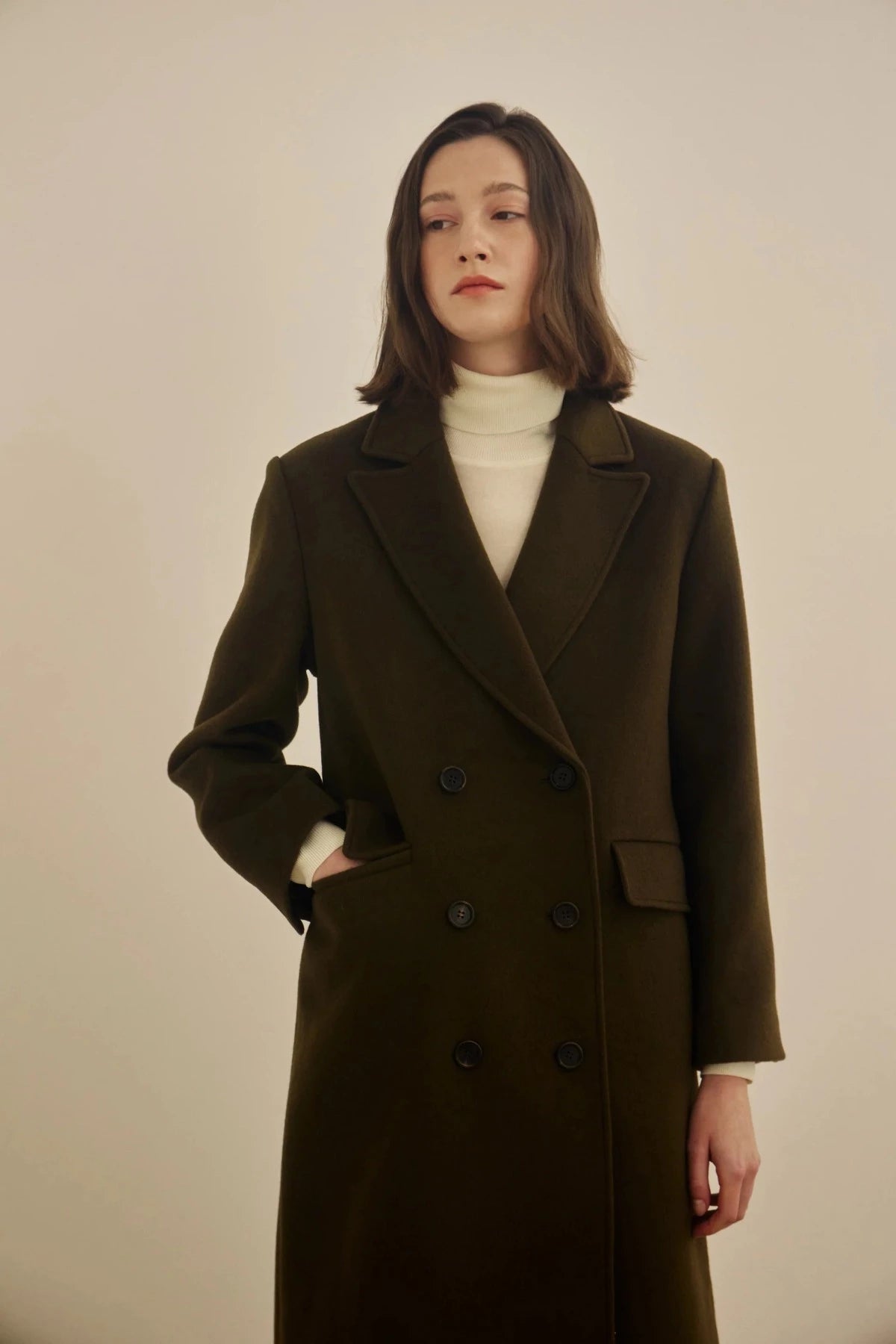 Signature Tailored Wool Cashmere Coat In Olive Khaki