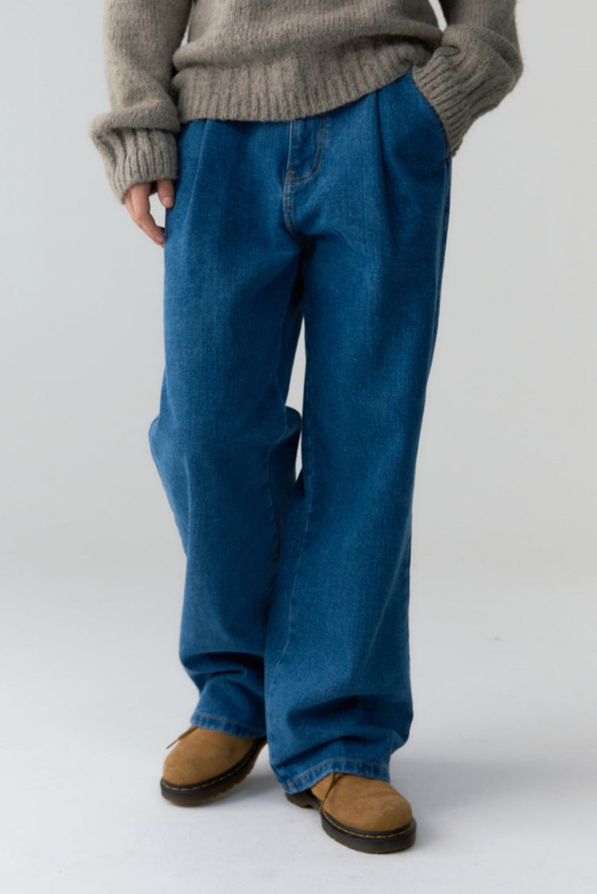 Pintuck Wide Denim Pants In Medium Blue