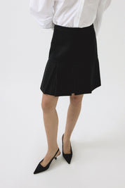 Chiffon Mix Pleat Skirt In Black