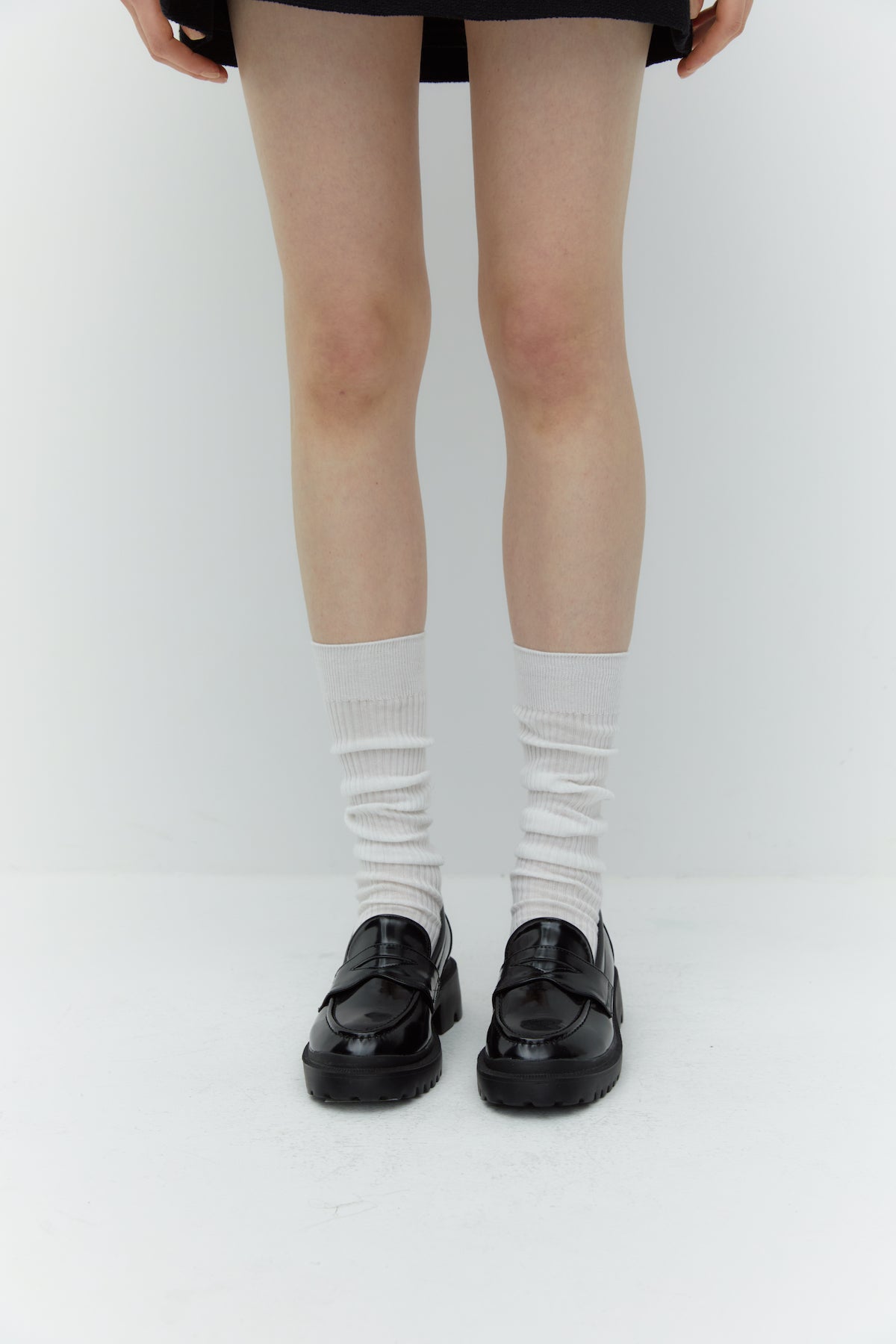 Cotton Rib Knee Socks In Off White