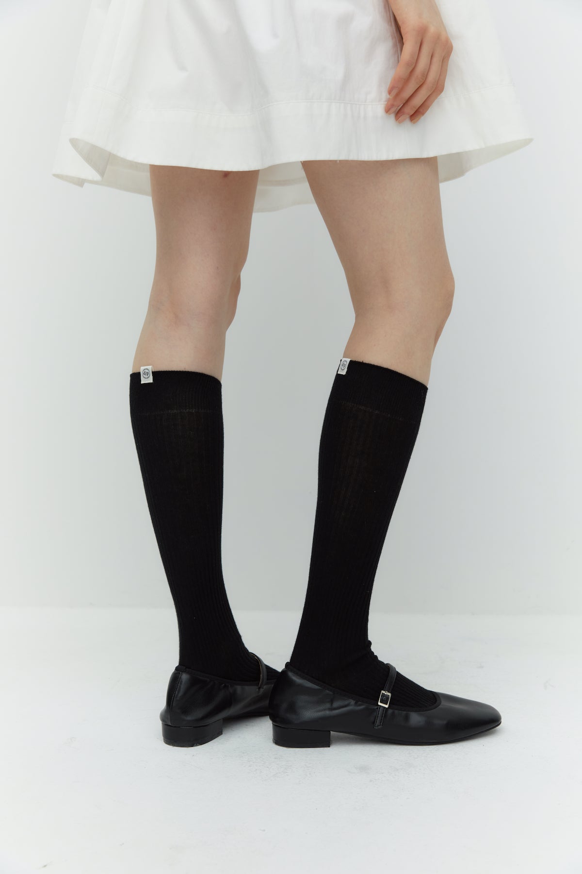 黑色棉質羅紋及膝襪