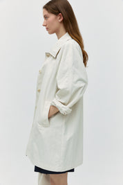 Classic Half Trench Coat In Ivory