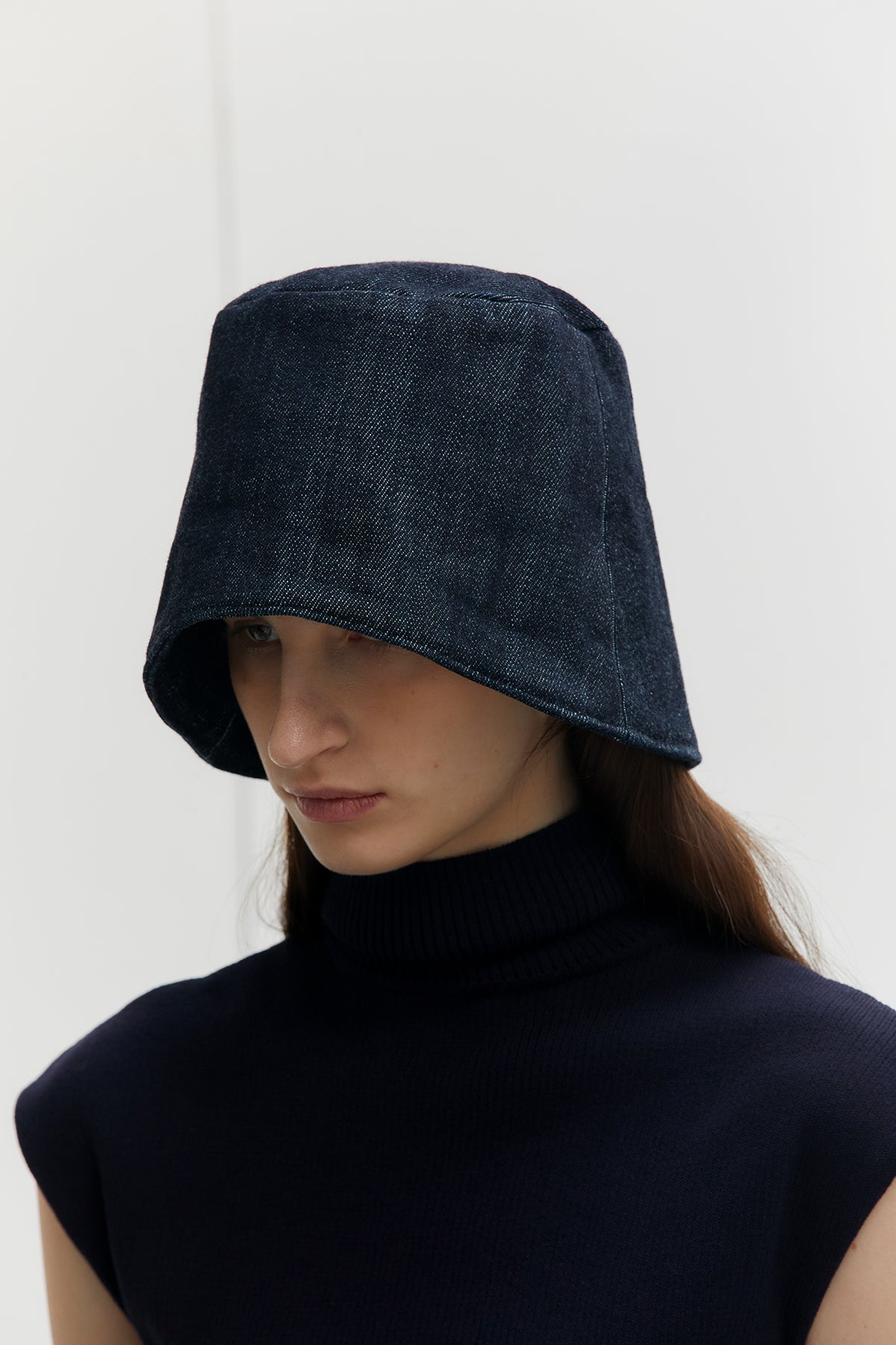 Curved Burket Hat In Denim