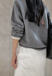 灰色美麗諾羊毛圓領毛衣
