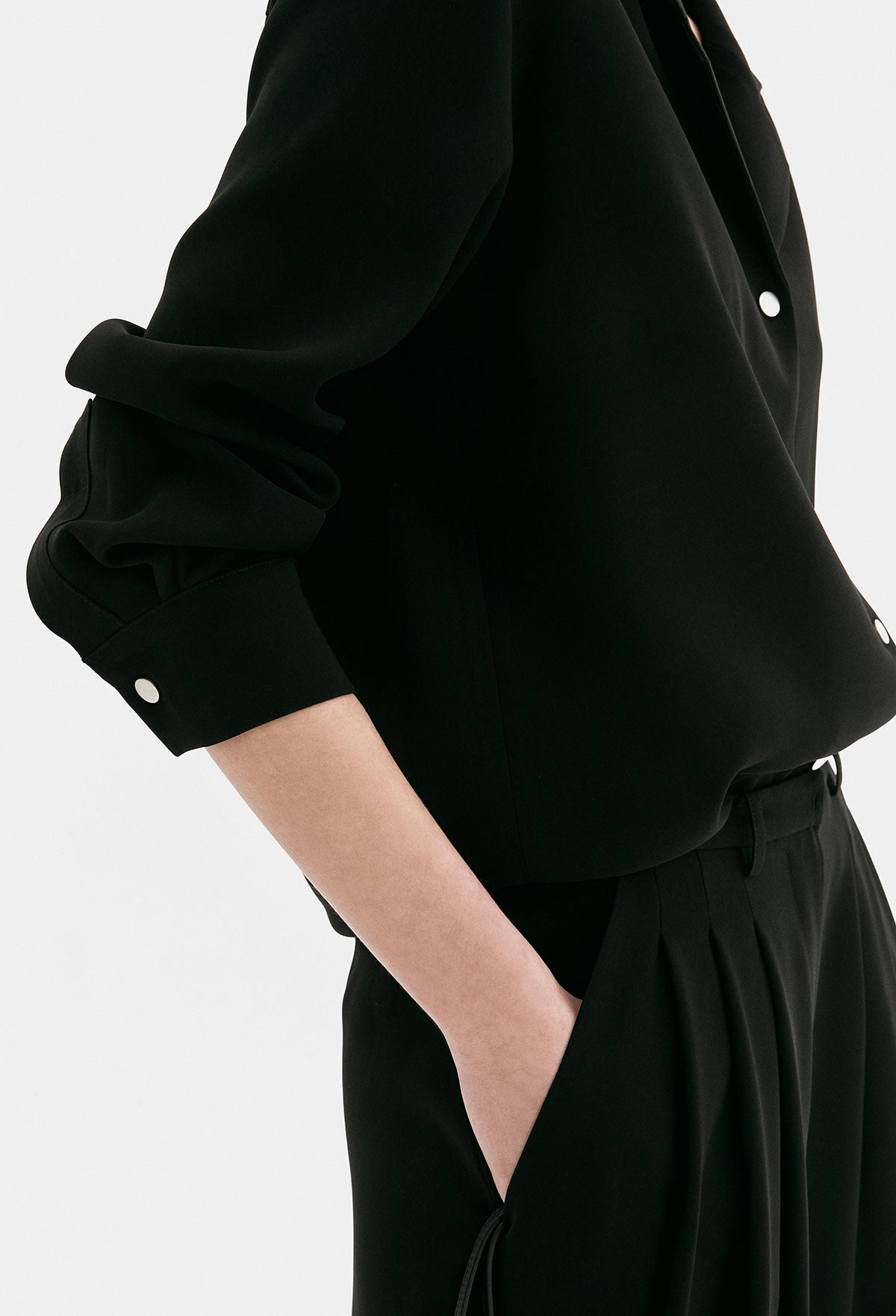 Snap Button Belted Shirt In Black