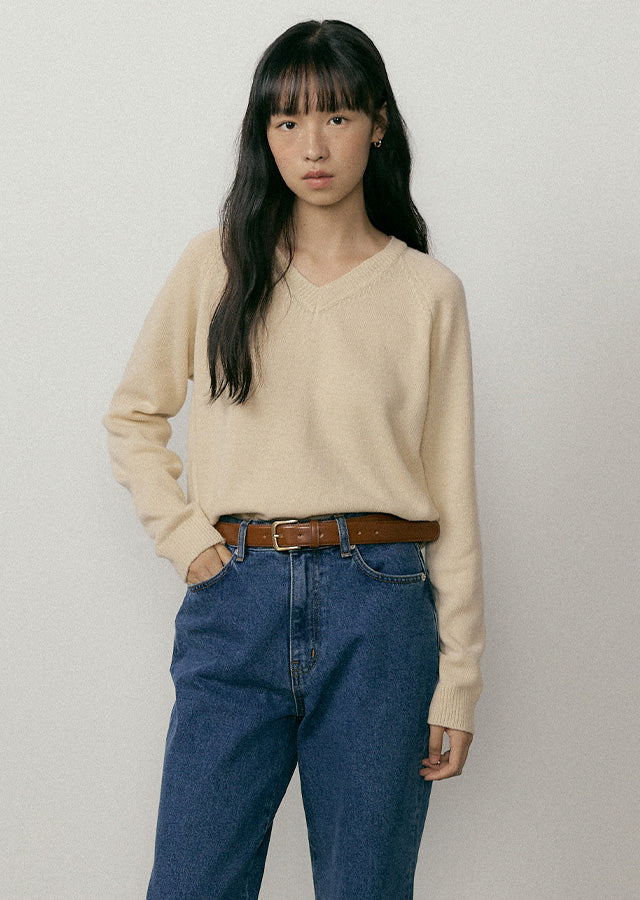 Lambswool V-neck Knit In Yellow Beige