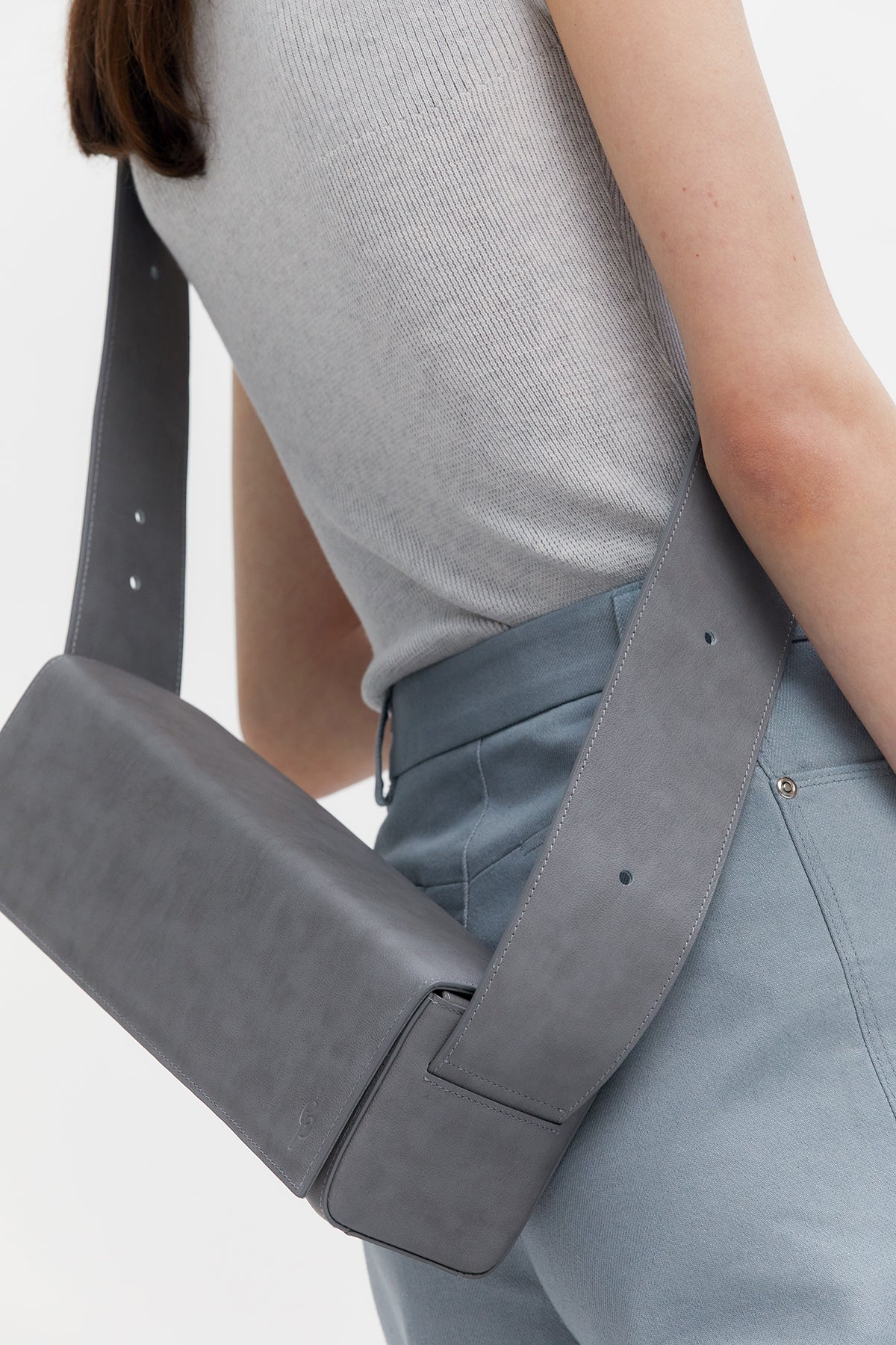 Butter Bar Bag In Fog Gray