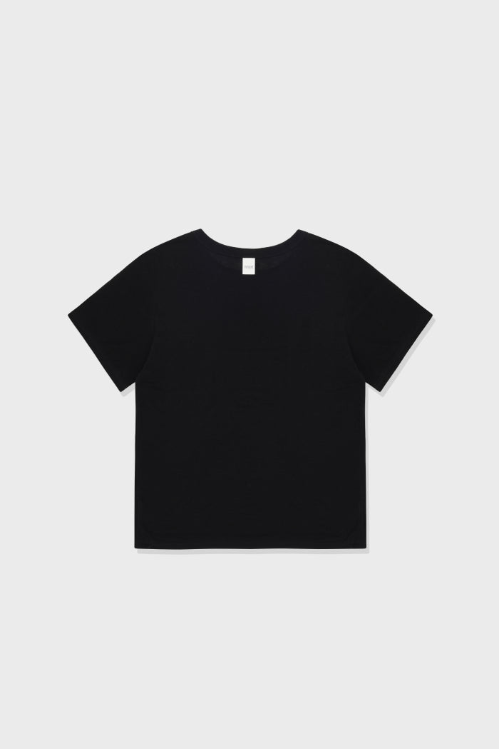 Flow Back Label T Shirt In Black