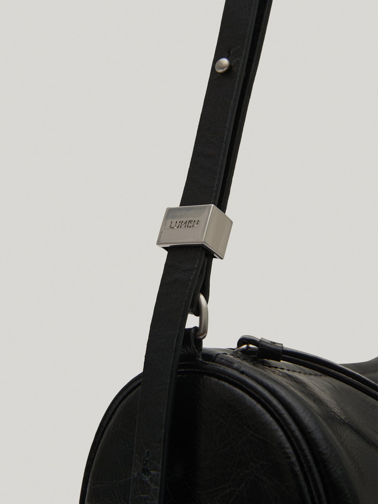 Base Barrel Bag In Wrinkle Black