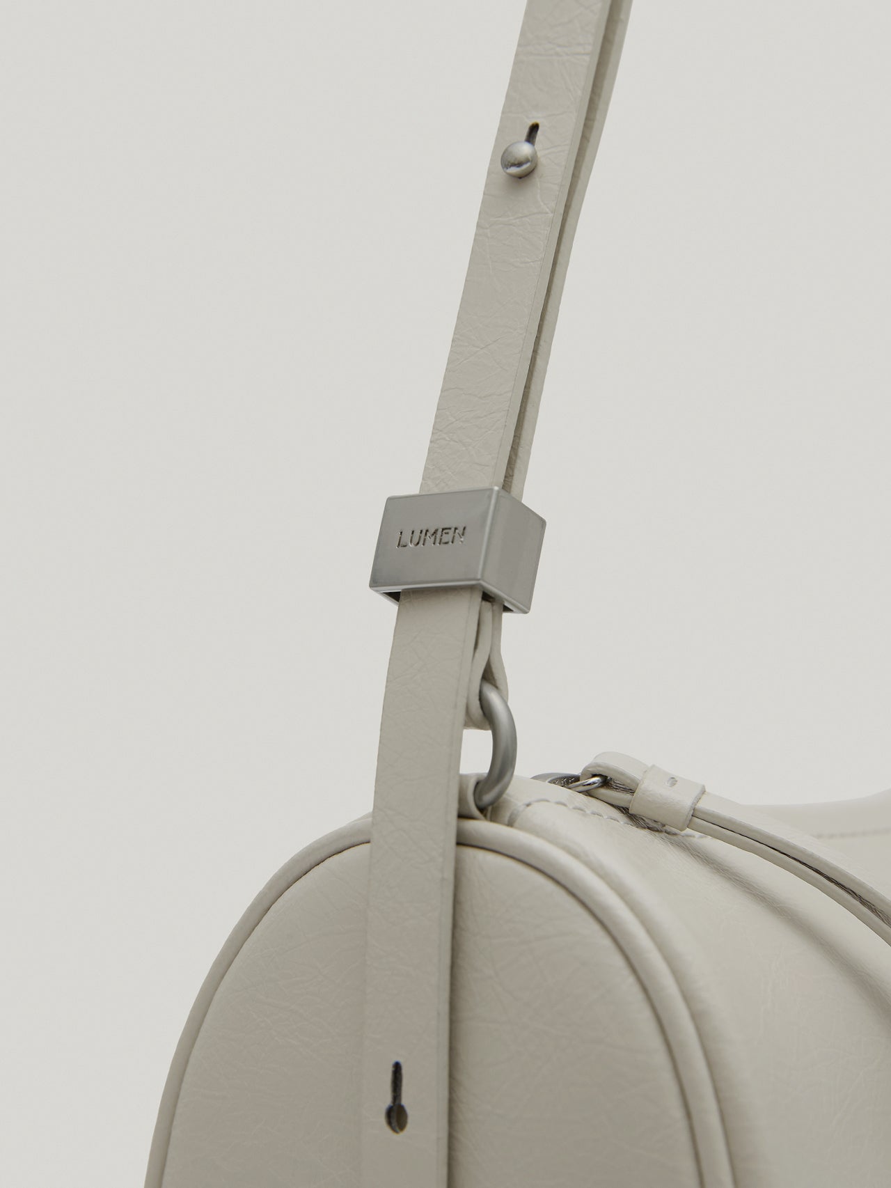 Base Barrel Bag In Wrinkle White