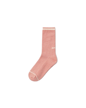 混色粉紅標誌條紋襪子
