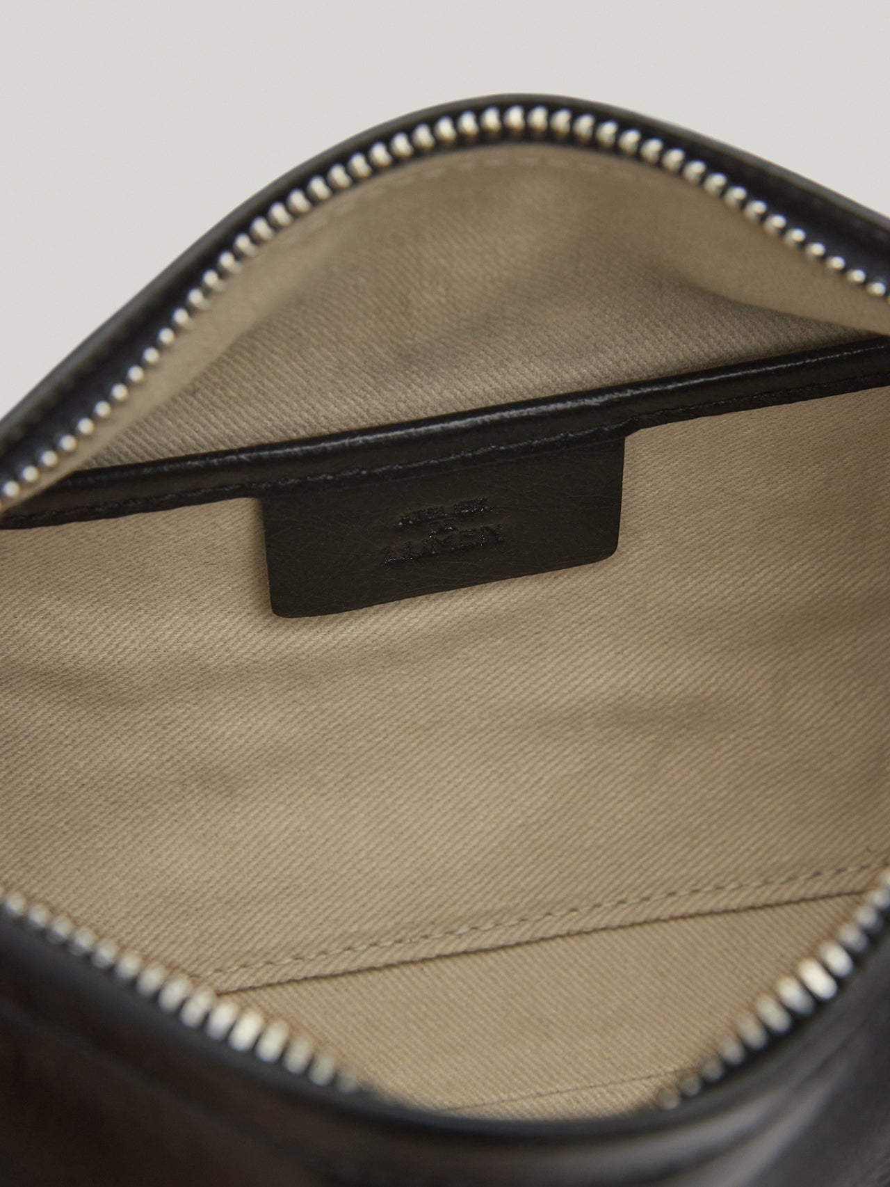 Base Barrel Bag In Wrinkle Black