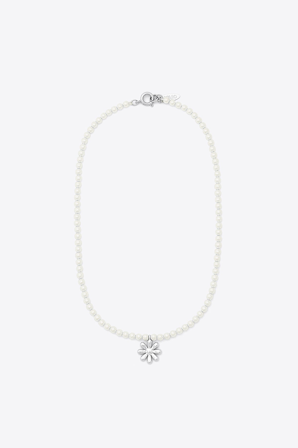 Daisy and Pearl Necklace