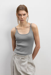 Ribbed Sleeveless Knitted Top In Gray