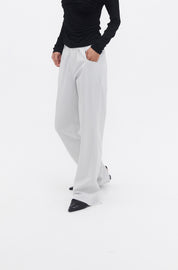 Back Slit Fit Trousers In Light Grey