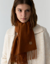 橙色羊絨羊毛混紡皮革尖頭圍巾