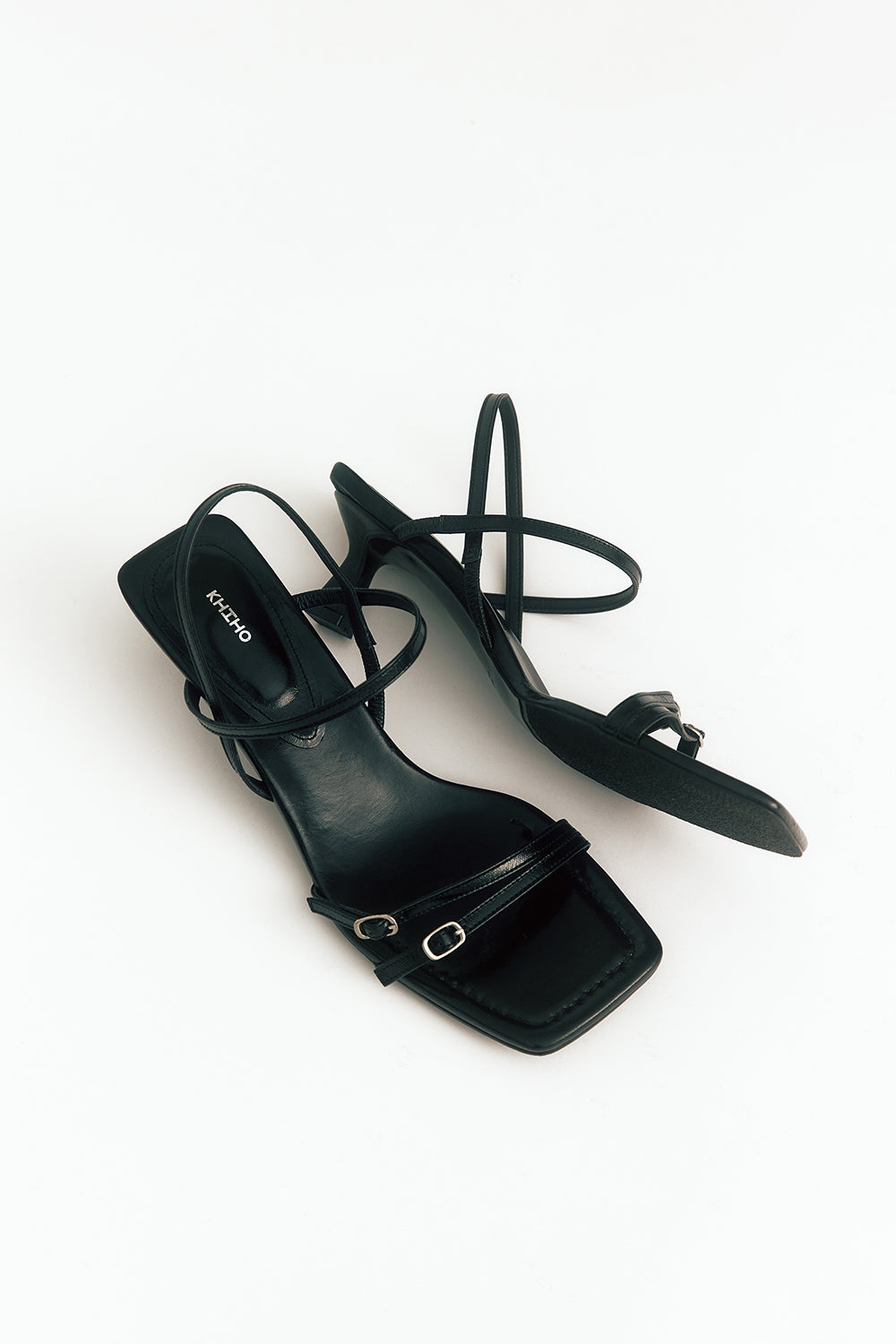 Slick Basic Sandals In Black