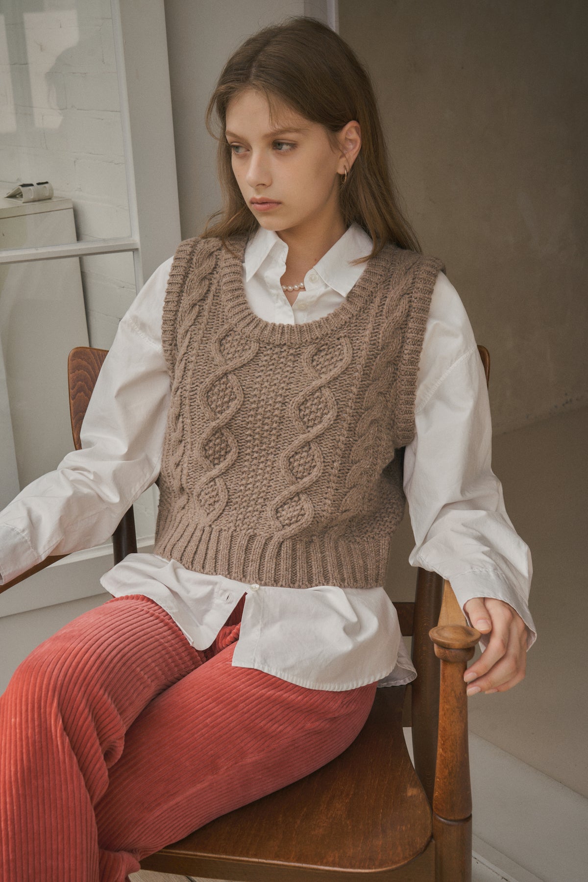 Superfine Wool Cable Knit Vest In Brown