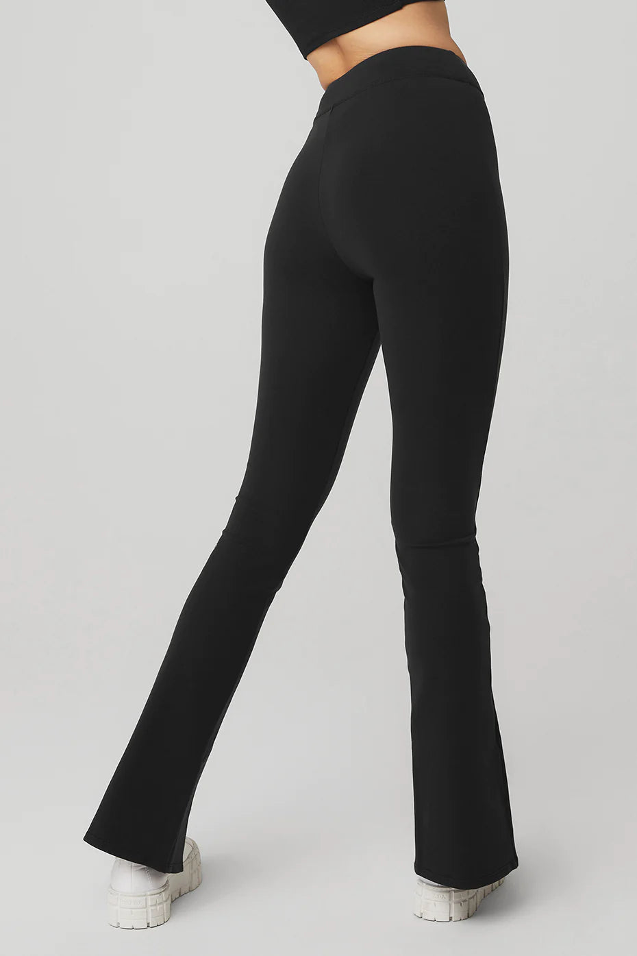 Airbrush High-waist Flutter Legging In Black