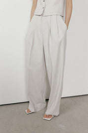 Two Tuck Trouser In Ivory