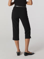 Sabrina Capri Pants In Black