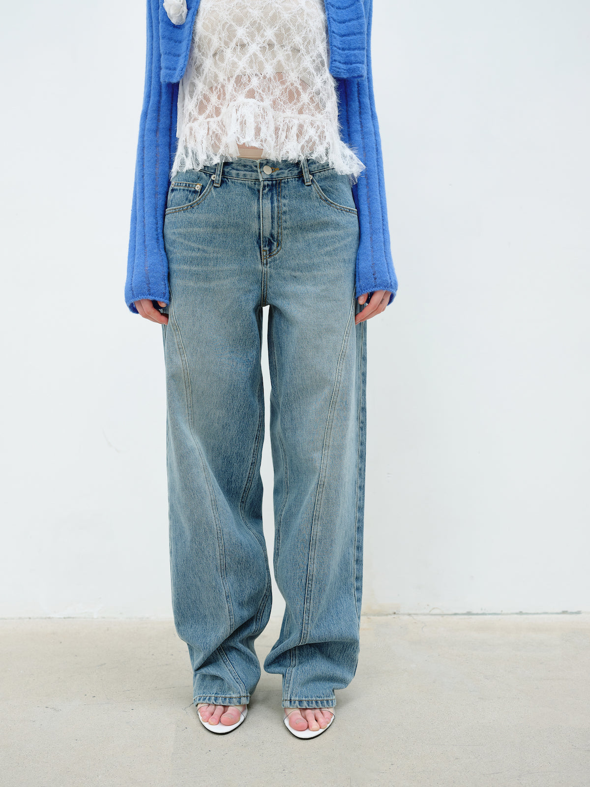 Curved Line Wide Jeans In Blue