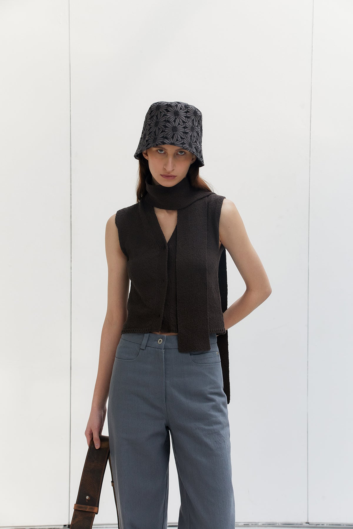 Curved Burket Hat In Charcoal