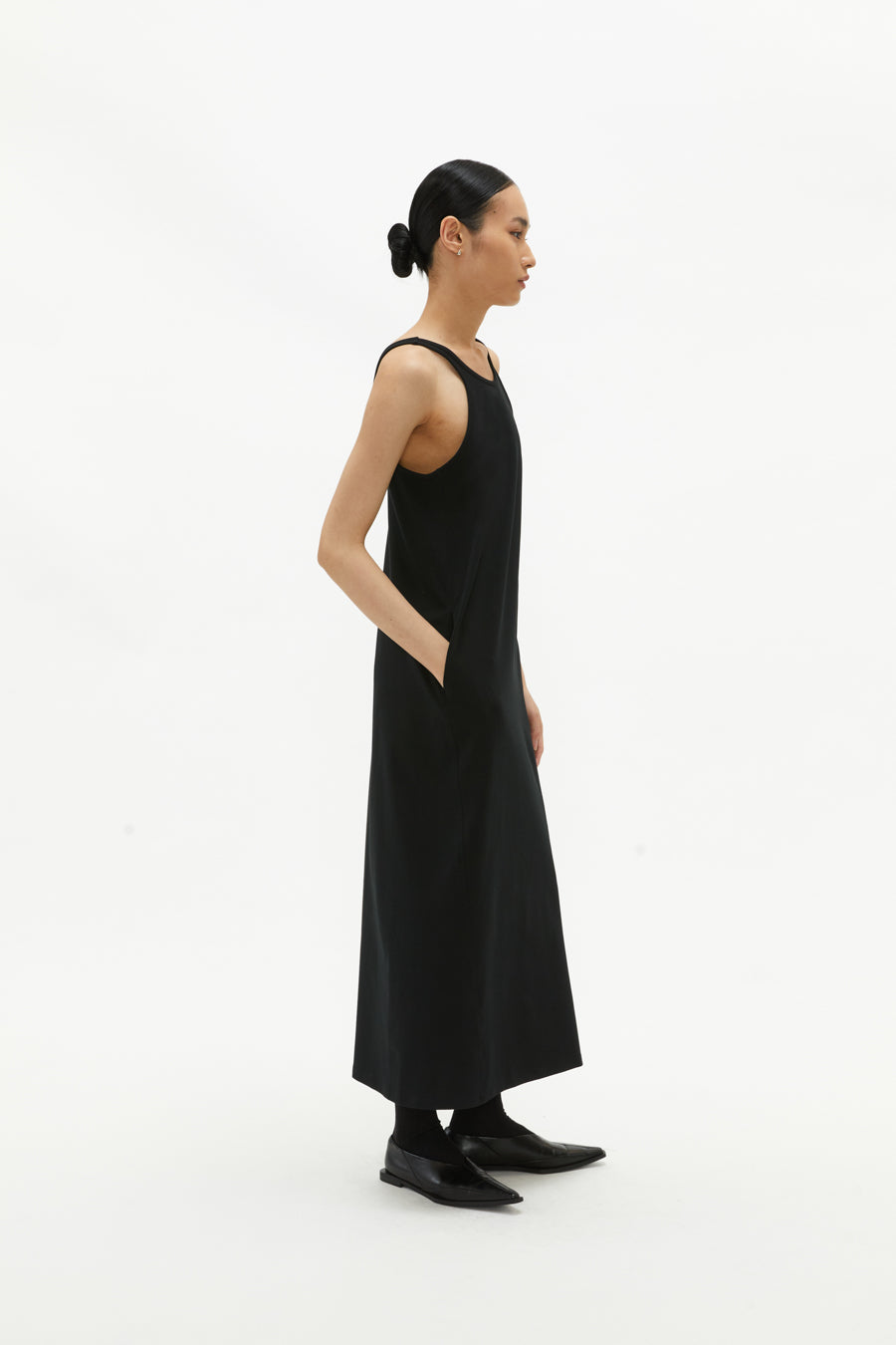 Stretchy Cutout Shoulder Maxi Dress In Black