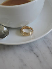Small Balancé Ring In Gold