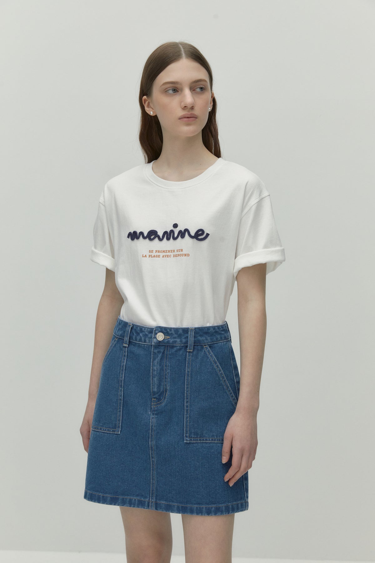 Handle Embroidery T-shirt In White