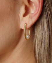 Aurelie 珍珠圈形耳環