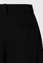 Dobert Bermuda Shorts In Black