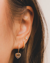 密鑲方晶鋯石小心形和星爆形抱式耳環