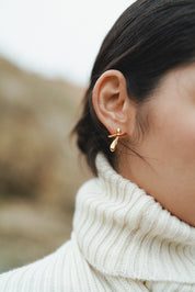 Poise Earrings In Gold
