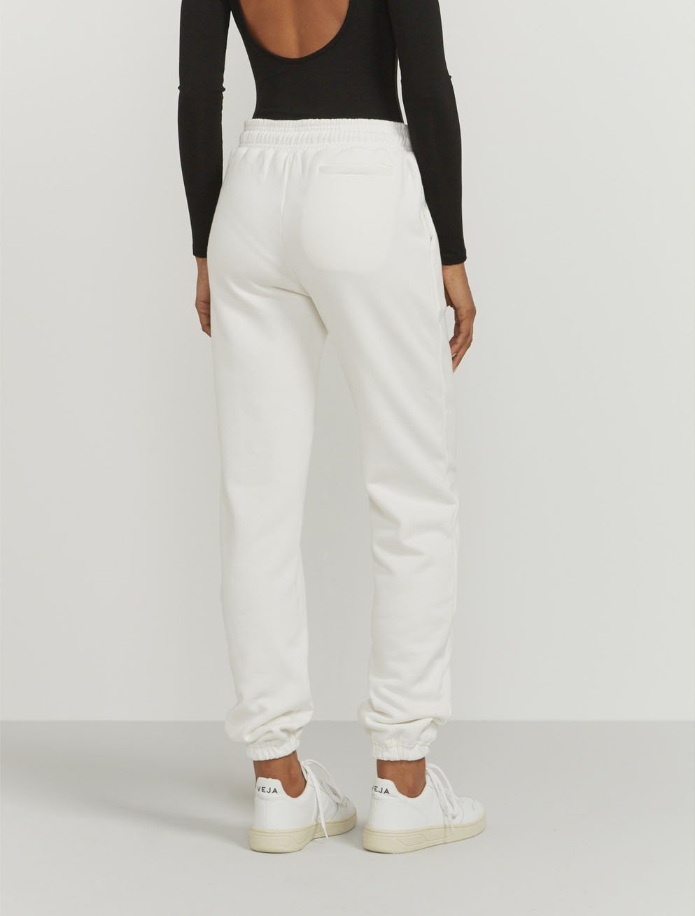 Organic Cotton Boy-Fit Sweatpants In White