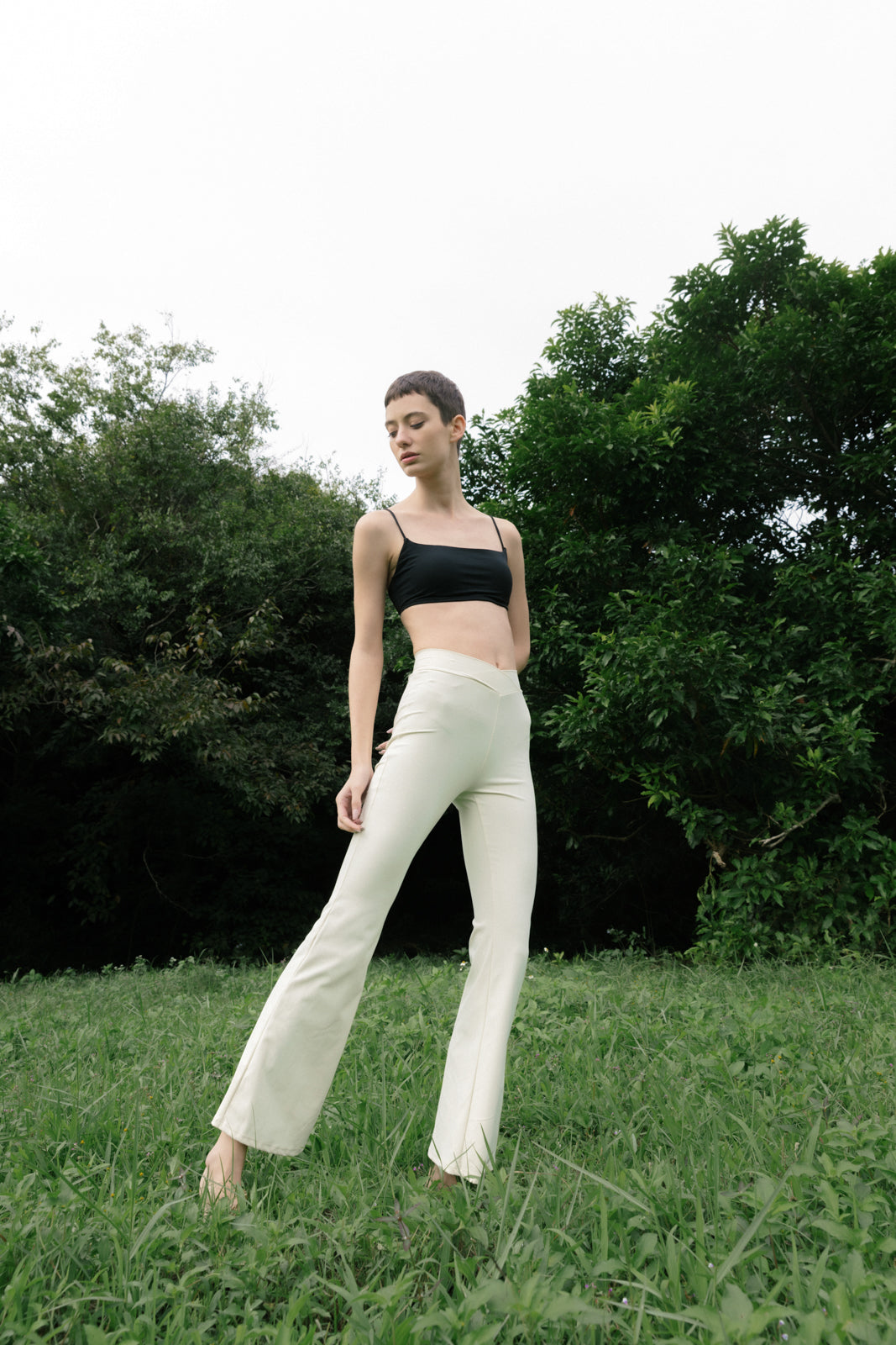 FRAME Flare Pants in Cream