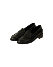 Jane Signature Loafer In Onyx