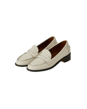 Jane Signature Loafer In White