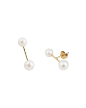 Linked Pearls Earrings